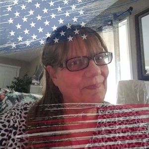 Meet your Posher, Pamela